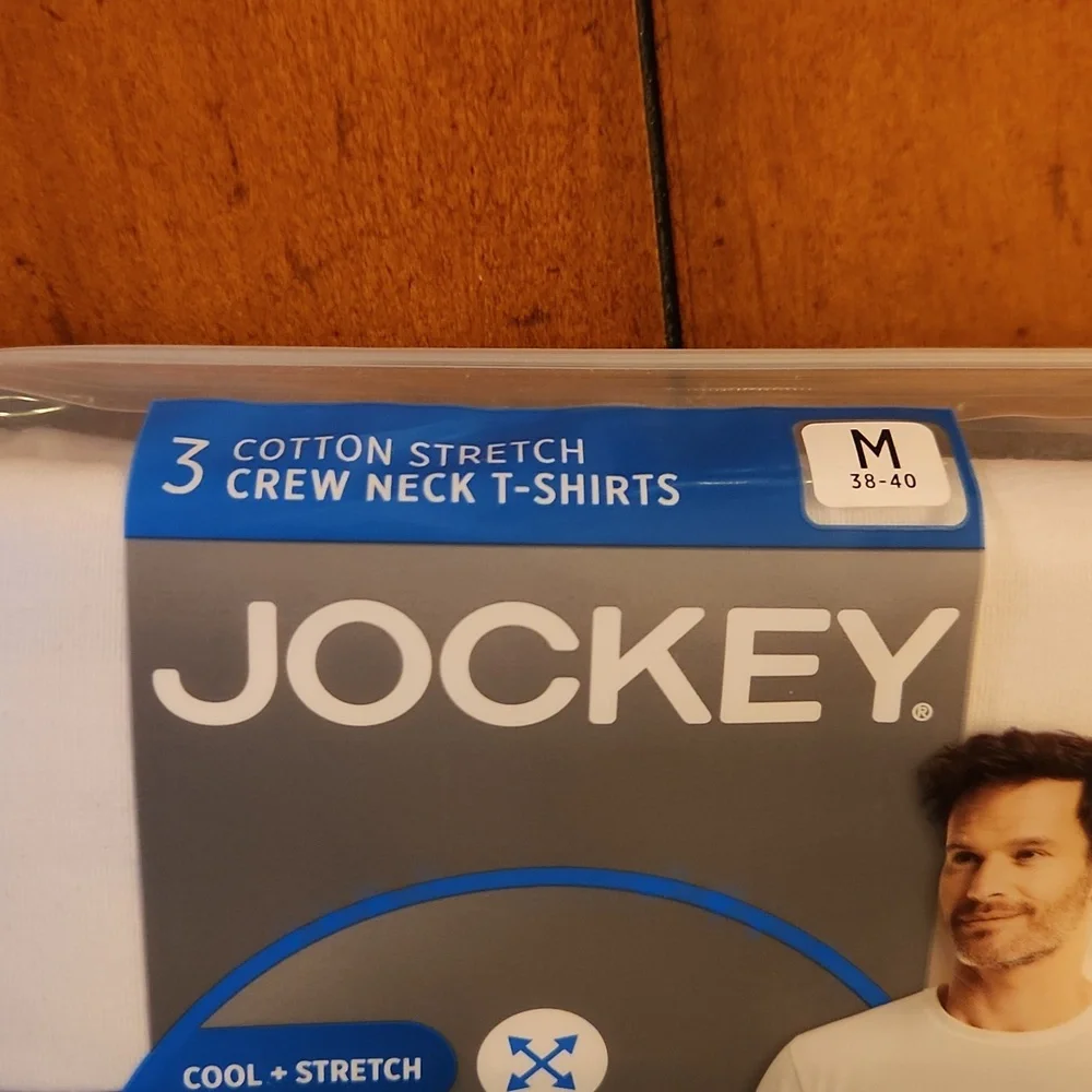 Jockey cotton stretch crew neck t-shirts. 3 pack. Medium(38-40" chest) New. - Picture 4 of 7